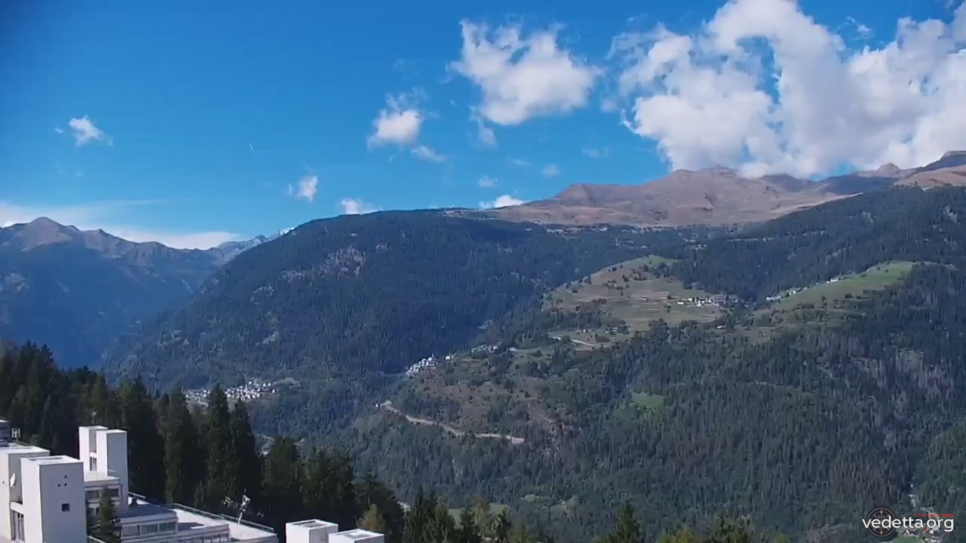 immagine della webcam nei dintorni di Ponte di Legno: webcam Marilleva