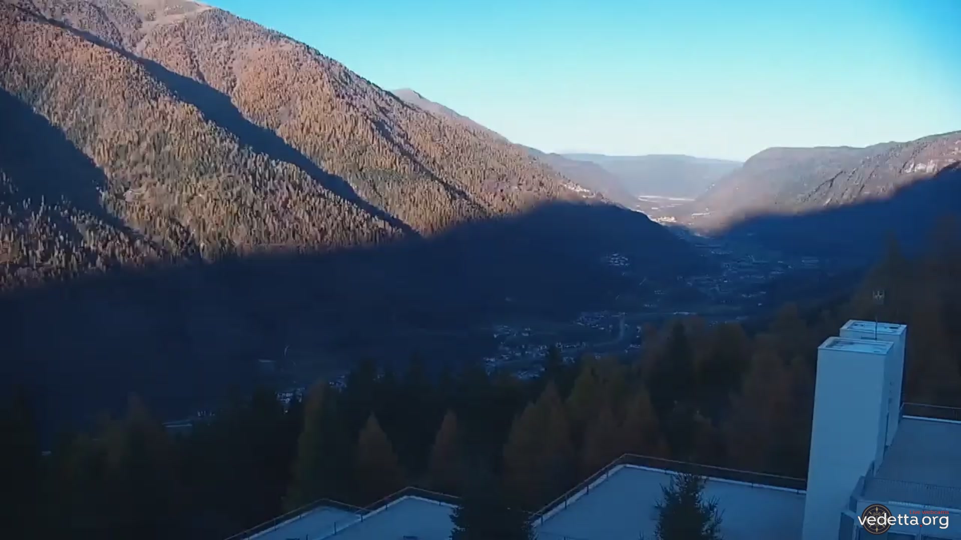 immagine della webcam nei dintorni di Carisolo: webcam Marilleva