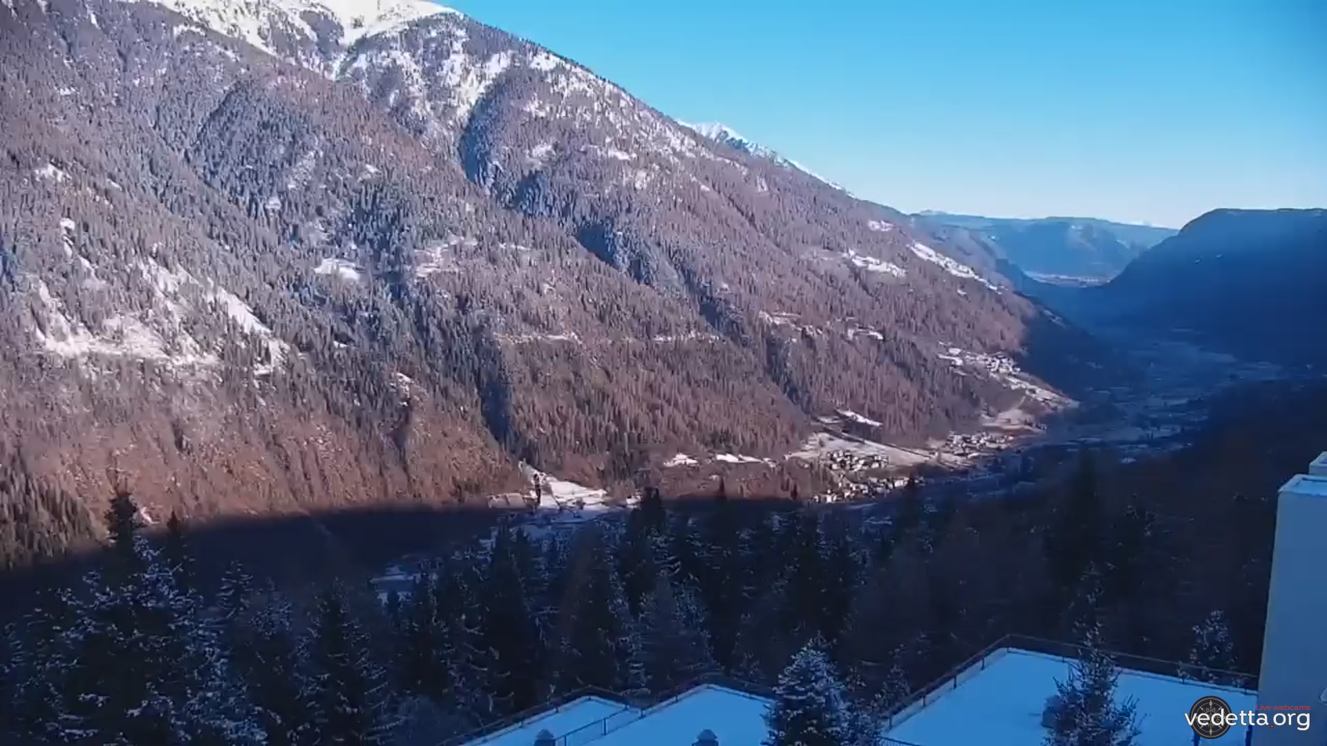 immagine della webcam nei dintorni di Ponte di Legno: webcam Marilleva