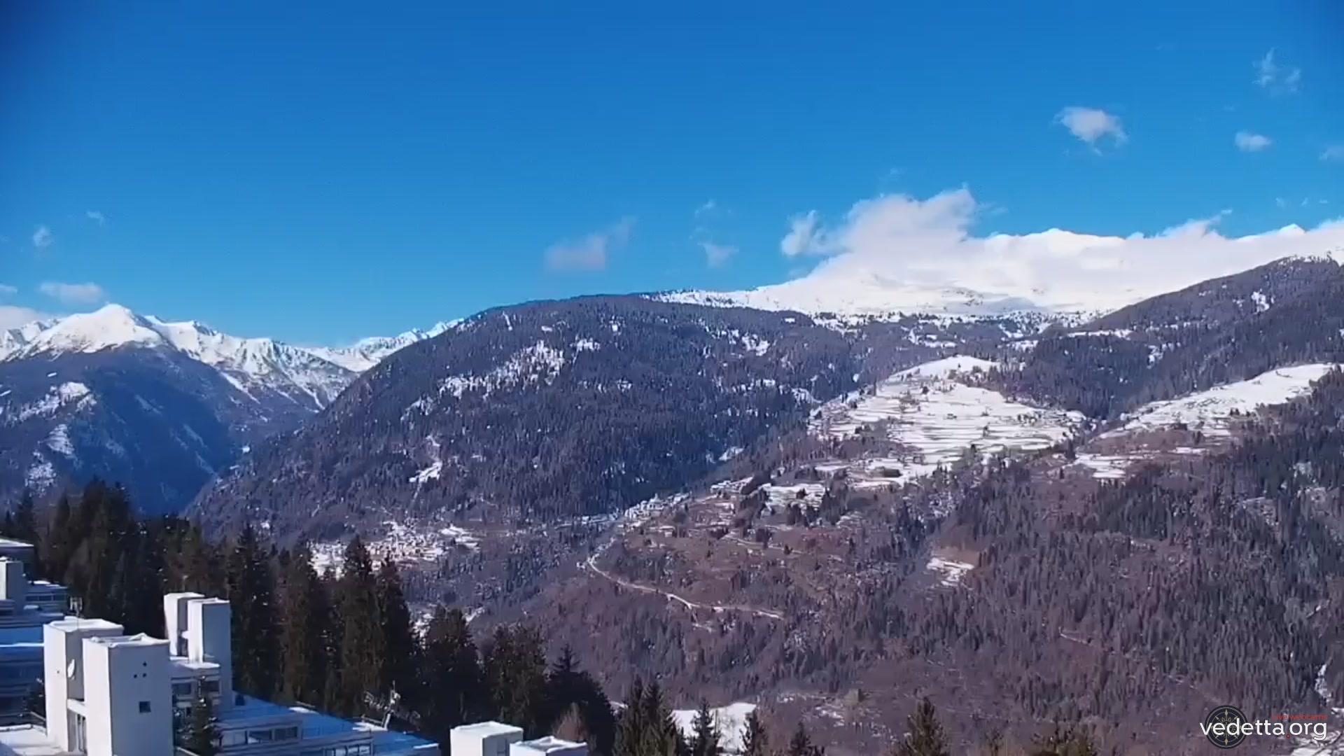 immagine della webcam nei dintorni di Rifugio Viviani: webcam Marilleva