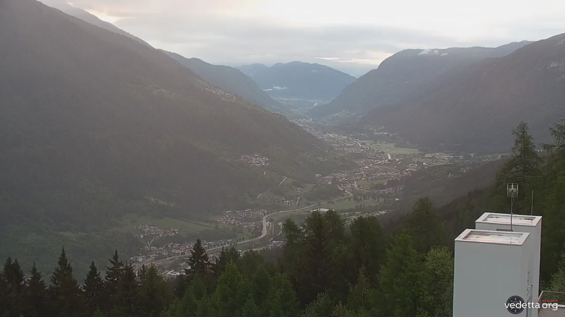 immagine della webcam nei dintorni di Passo Tonale: webcam Marilleva