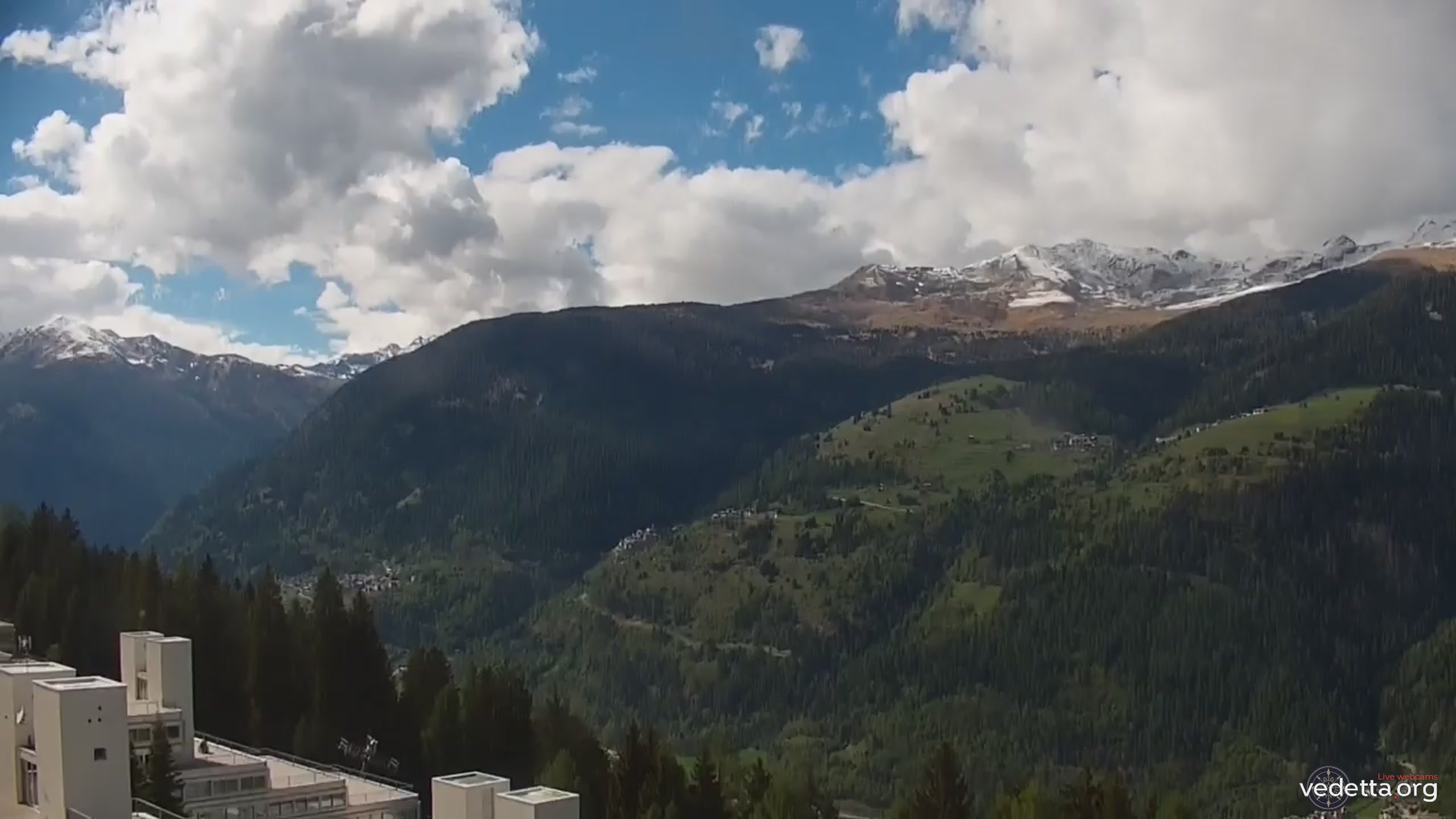 immagine della webcam nei dintorni di Passo Tonale: webcam Marilleva