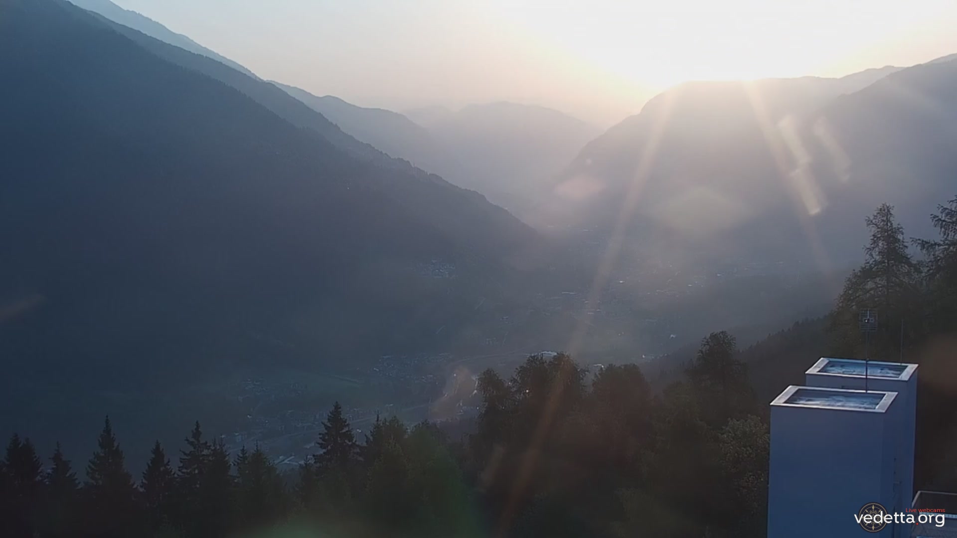 immagine della webcam nei dintorni di Passo Tonale: webcam Marilleva