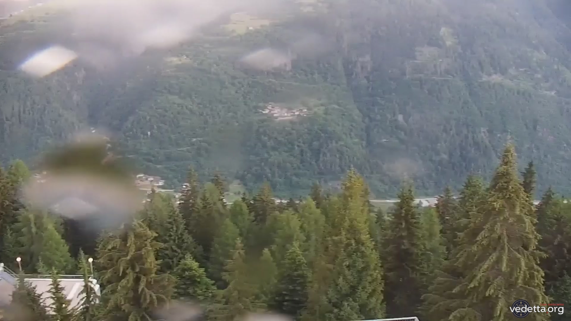 immagine della webcam nei dintorni di Passo Tonale: webcam Marilleva