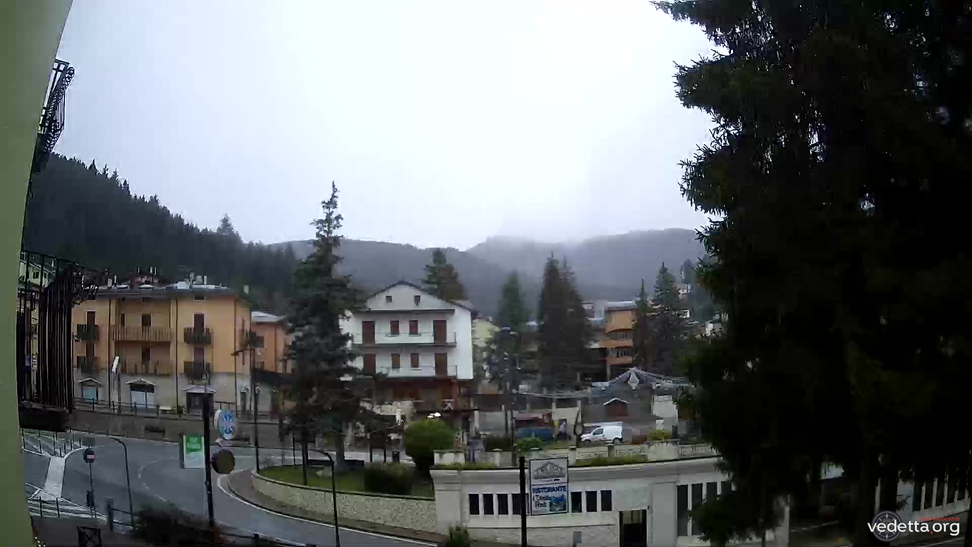 immagine della webcam nei dintorni di Roio del Sangro: webcam Roccaraso