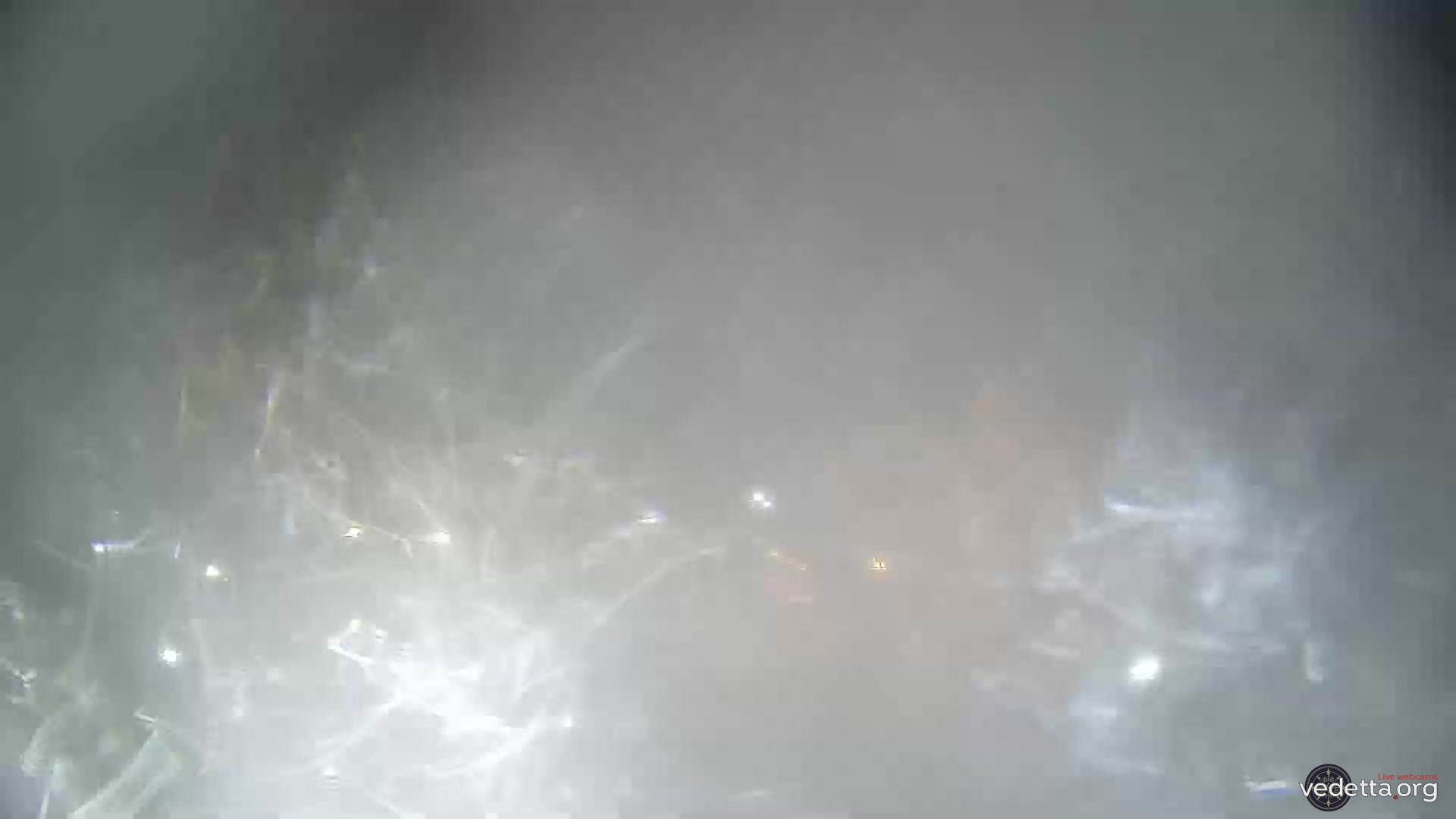 immagine della webcam nei dintorni di Pettorano sul Gizio: webcam Roccaraso