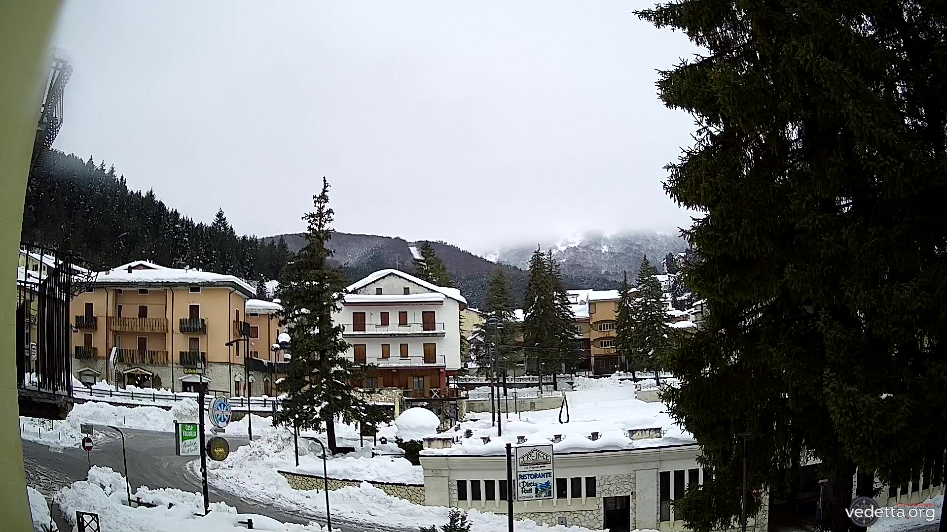 immagine della webcam nei dintorni di Campo di Giove: webcam Roccaraso