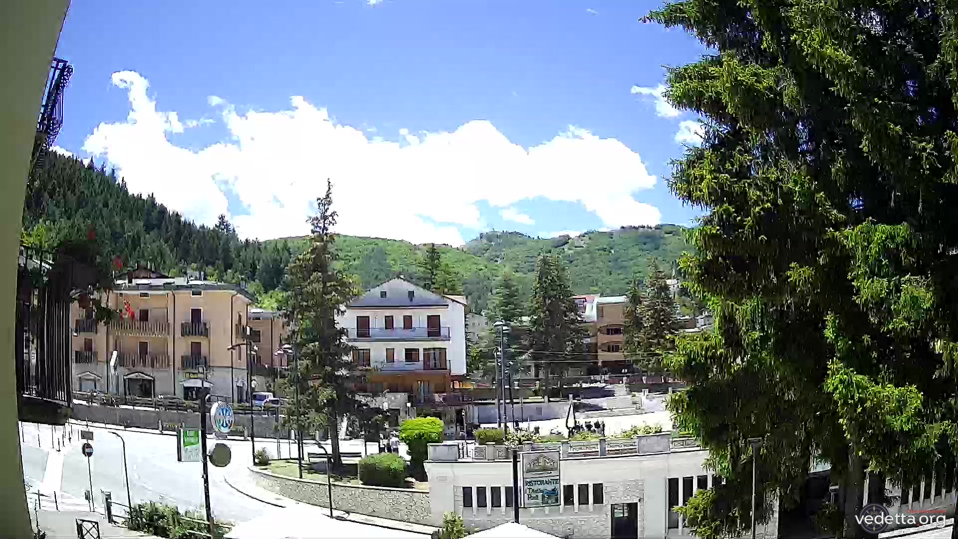 immagine della webcam nei dintorni di Rionero Sannitico: webcam Roccaraso