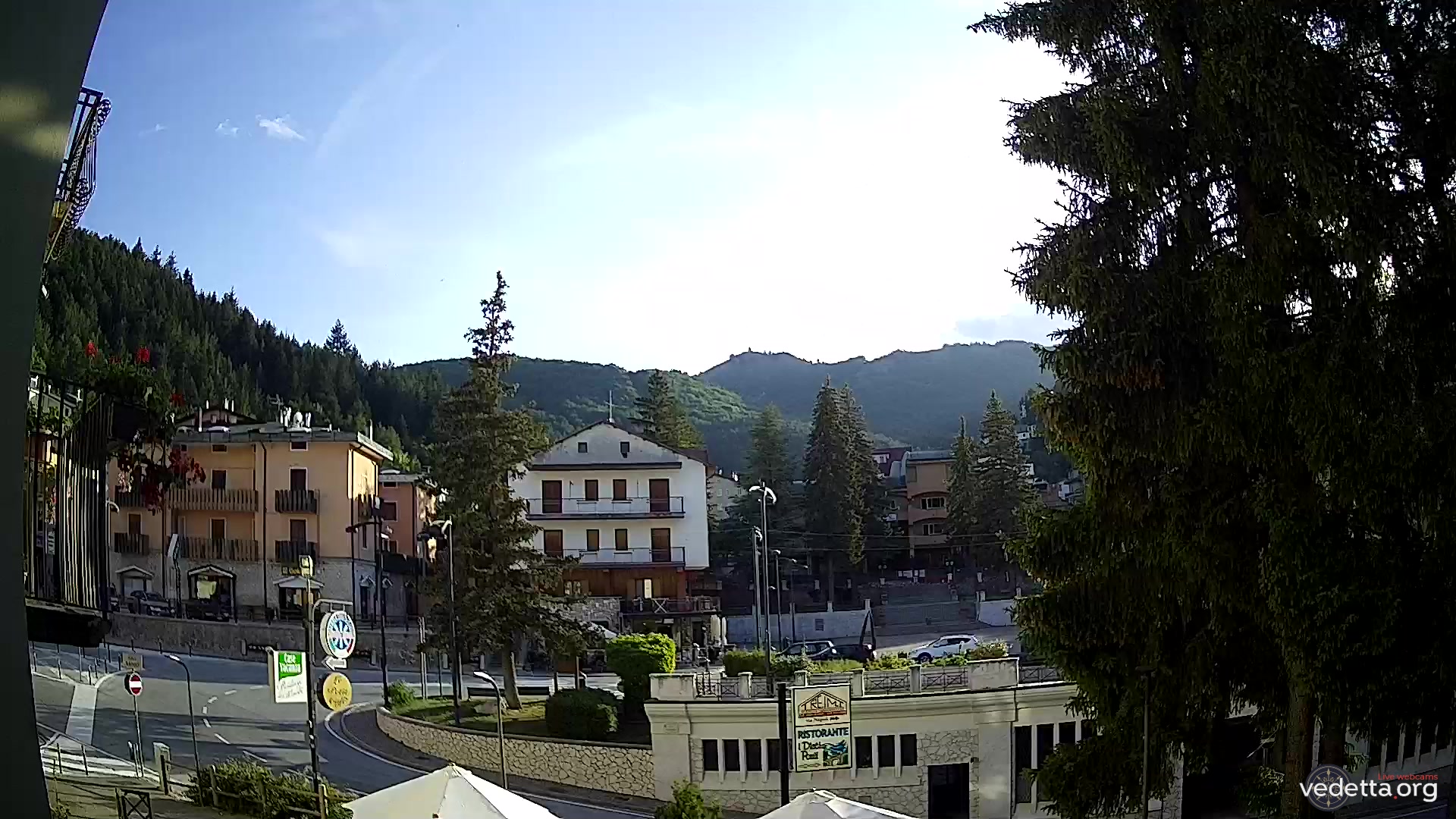 immagine della webcam nei dintorni di Castel di Sangro: webcam Roccaraso