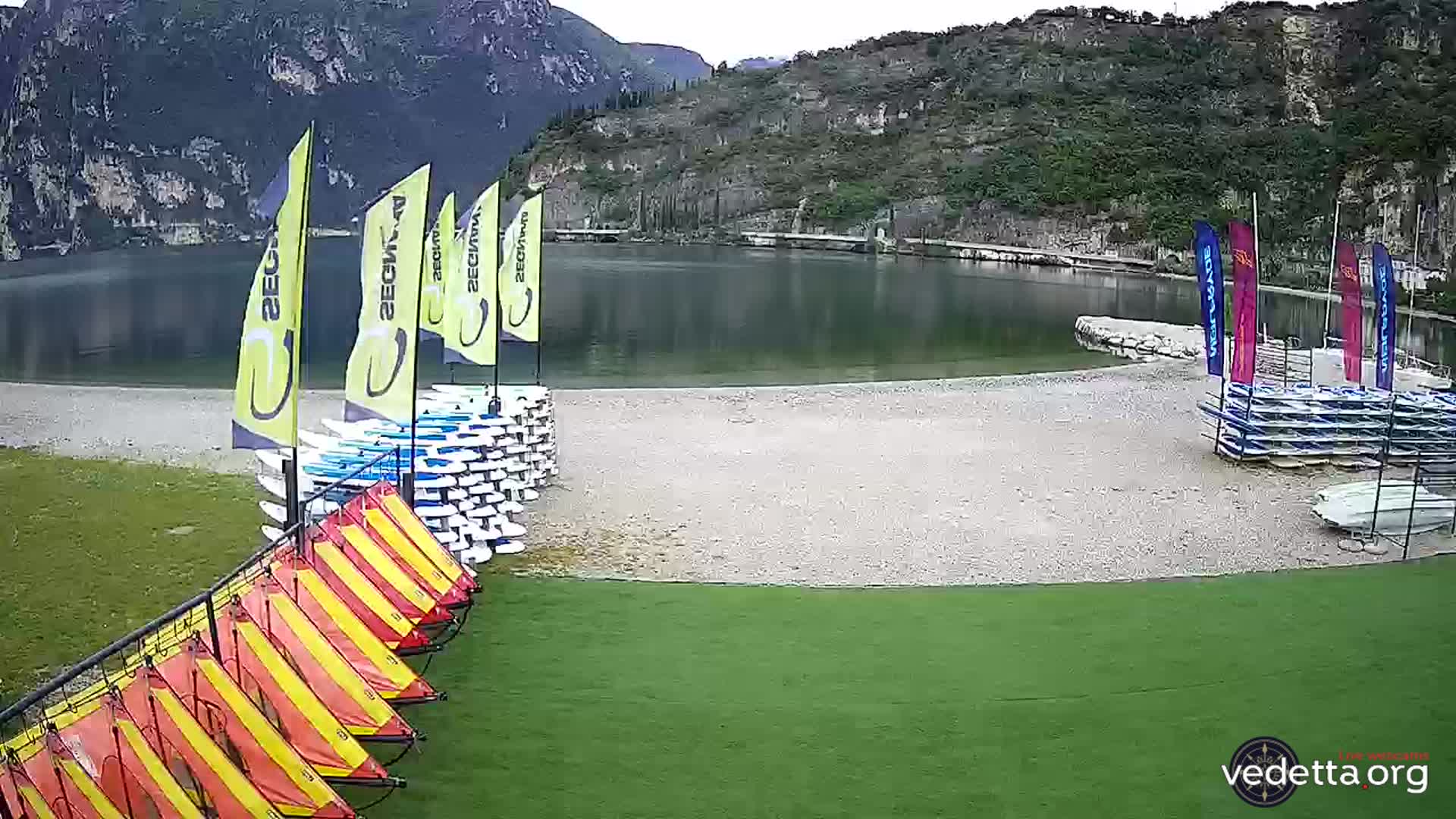 Webcam in Torbole am Gardasee Wassersportcenter Segnana